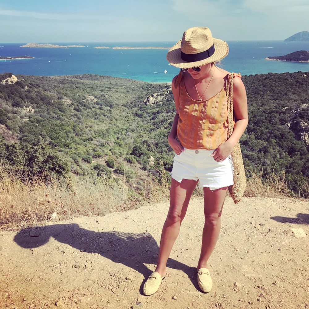 Meet your Posher, Carrie